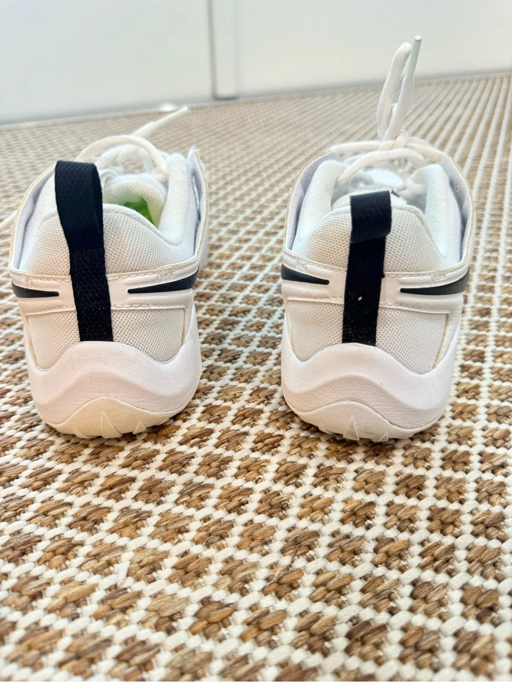 Nike White Athletic Running Shoes